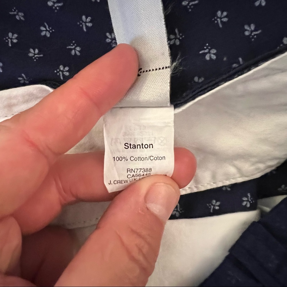 J. Crew 9” Stanton Navy All Over Floral Print Flat Front Shorts 30 Lightweight - Picture 12 of 13